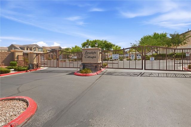 7608 Belhurst Avenue, Las Vegas, NV 89113