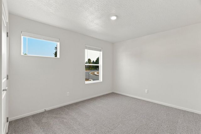 2511 S Warren Ln, Spokane Valley, WA 99037