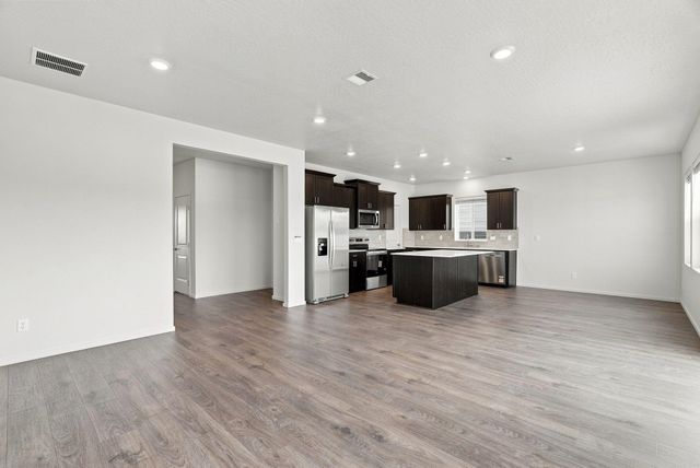 2511 S Warren Ln, Spokane Valley, WA 99037