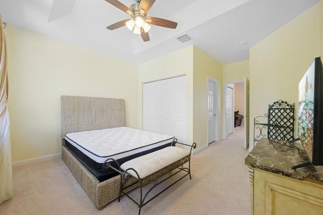 1384 Harbor View W, Hollywood, FL 33019