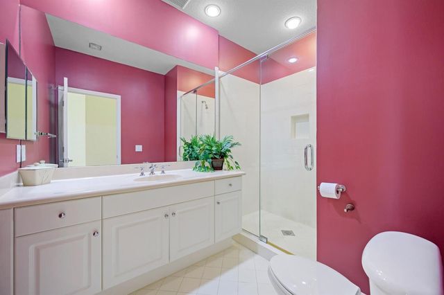 1384 Harbor View W, Hollywood, FL 33019