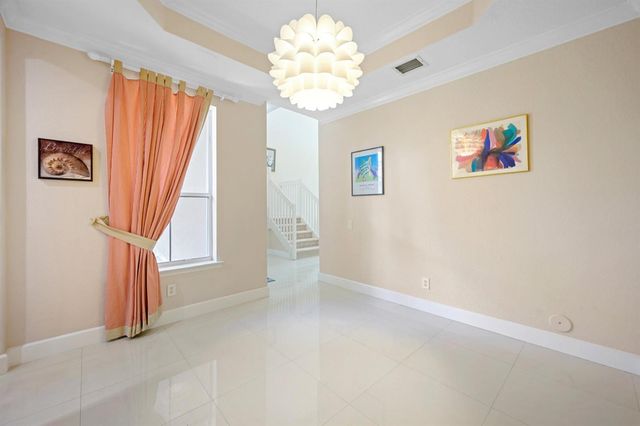 1384 Harbor View W, Hollywood, FL 33019