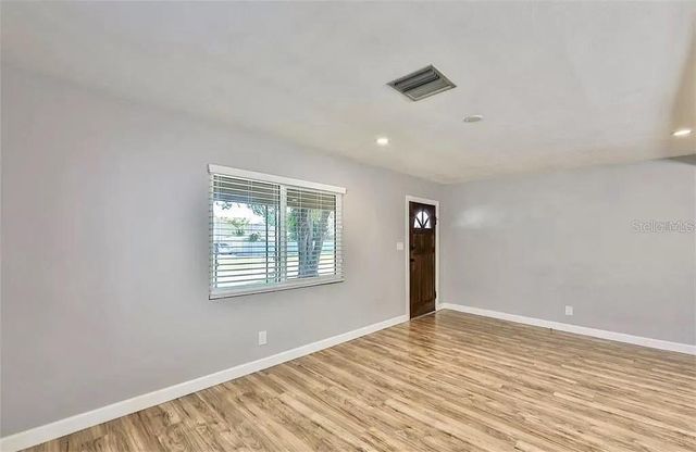 3219 W LEROY STREET, Tampa, FL 33607