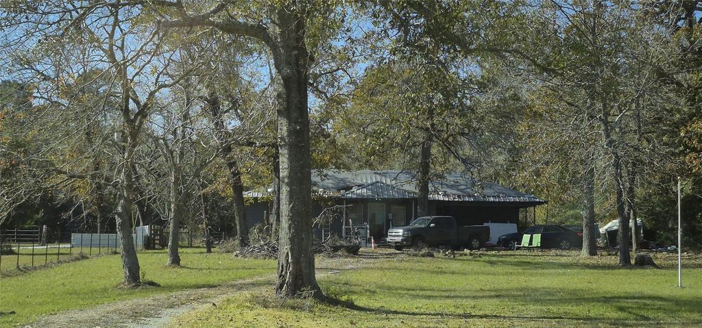 659 Hardy Bottom Road, Huntsville, TX 77340