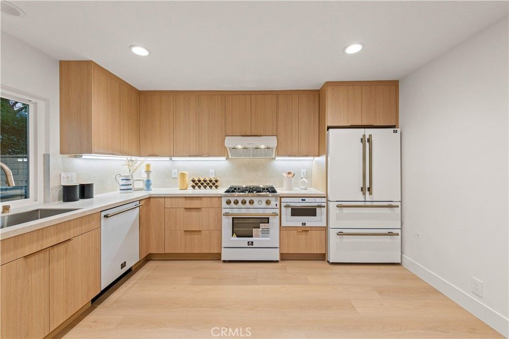 94 Sequoia Tree Lane, Irvine, CA 92612 — photo 5