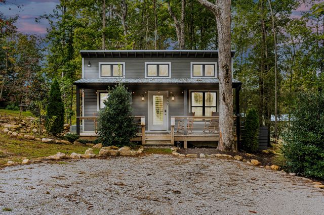 237 Waters Edge Way, Tracy City, TN 37387
