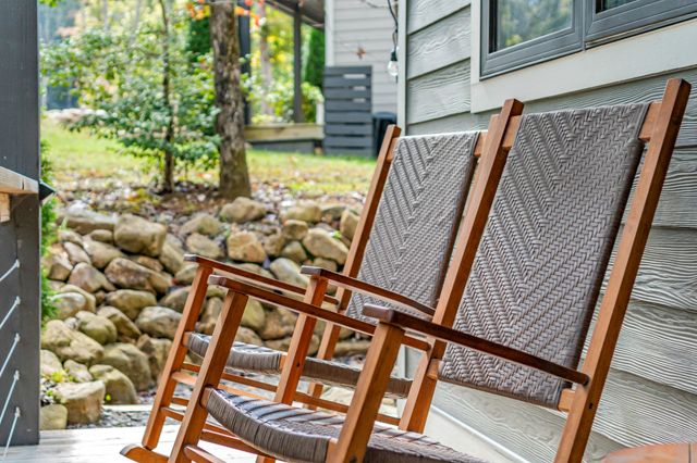 237 Waters Edge Way, Tracy City, TN 37387