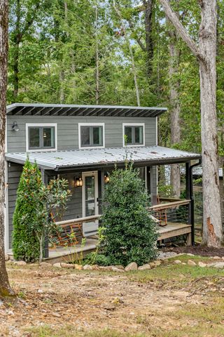 237 Waters Edge Way, Tracy City, TN 37387