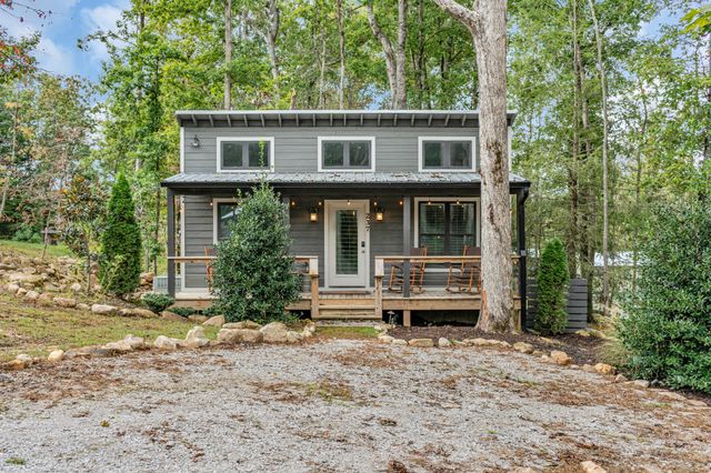 237 Waters Edge Way, Tracy City, TN 37387