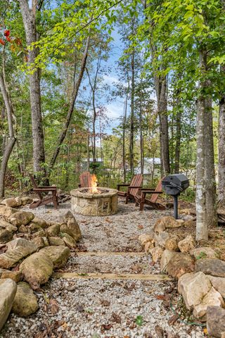 237 Waters Edge Way, Tracy City, TN 37387