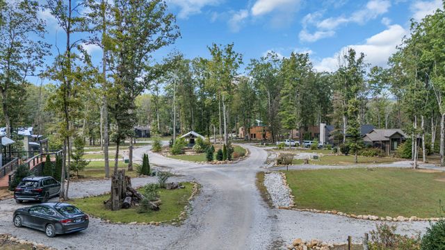 237 Waters Edge Way, Tracy City, TN 37387