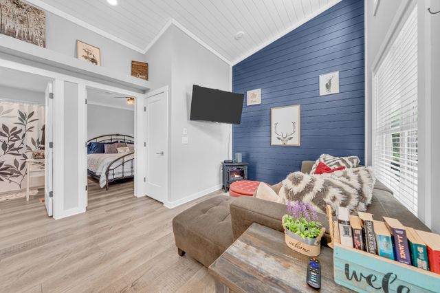 237 Waters Edge Way, Tracy City, TN 37387