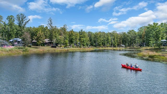 237 Waters Edge Way, Tracy City, TN 37387