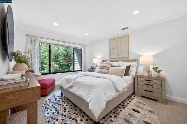 533 Monarch Ridge Dr, Walnut Creek, CA 94597
