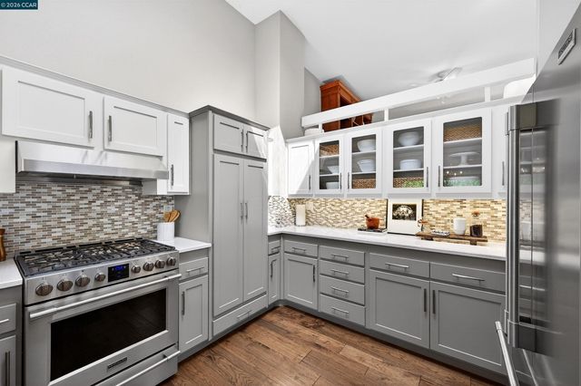 533 Monarch Ridge Dr, Walnut Creek, CA 94597