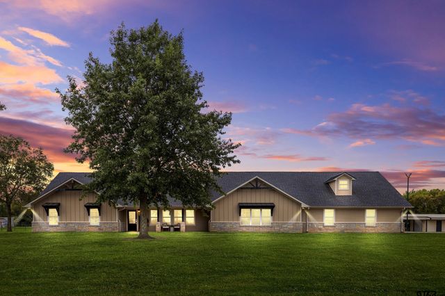 583 Cr 1010, Mt Vernon, TX 75457