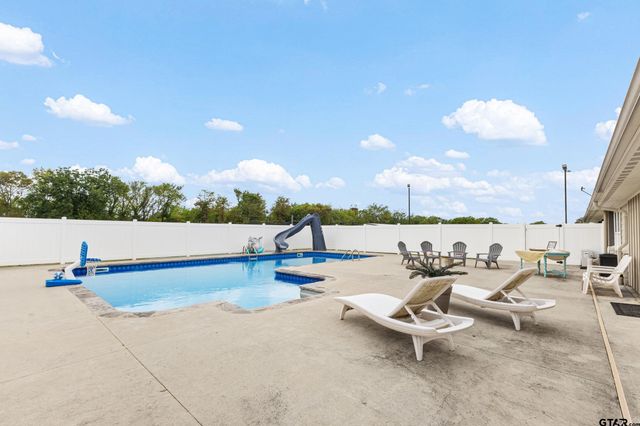 583 Cr 1010, Mt Vernon, TX 75457