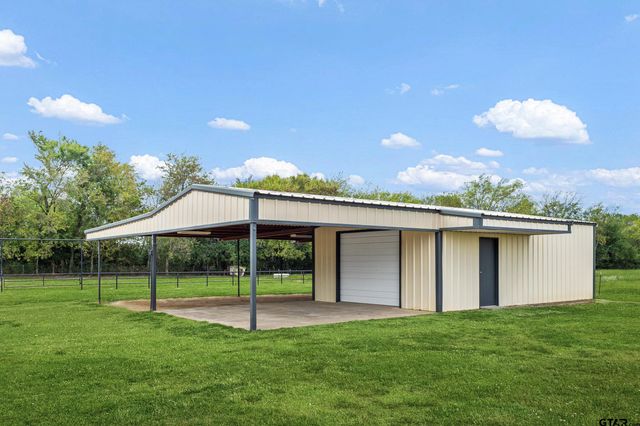 583 Cr 1010, Mt Vernon, TX 75457