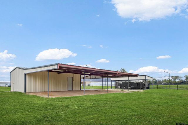 583 Cr 1010, Mt Vernon, TX 75457