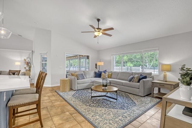 17271 N 88th Rd Road N, The Acreage, FL 33470