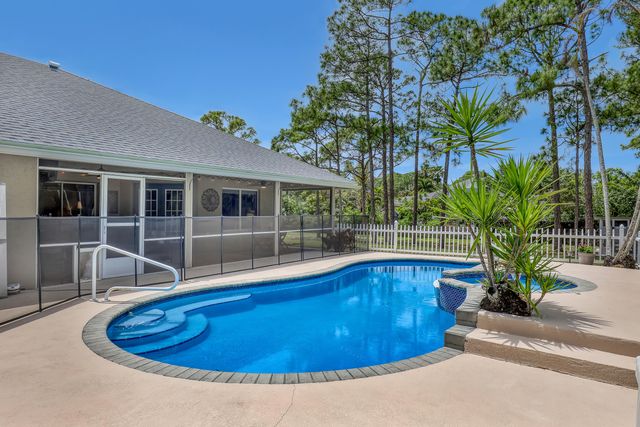 17271 N 88th Rd Road N, The Acreage, FL 33470