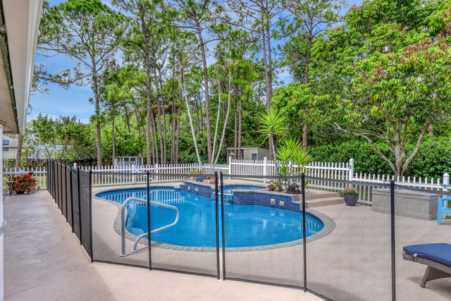 17271 N 88th Rd Road N, The Acreage, FL 33470