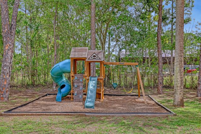 17271 N 88th Rd Road N, The Acreage, FL 33470