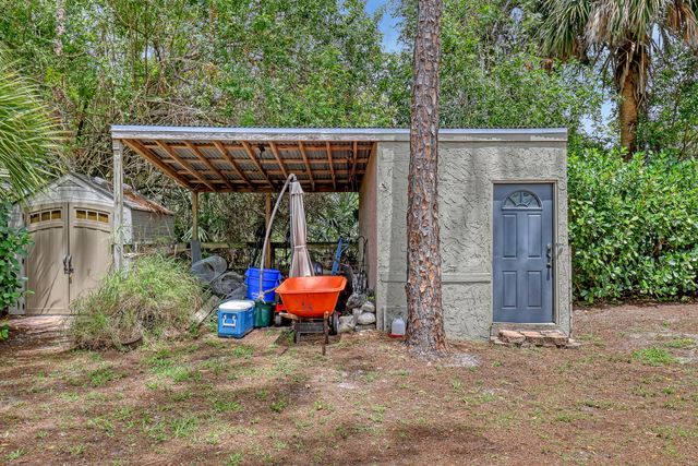 17271 N 88th Rd Road N, The Acreage, FL 33470