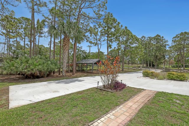 17271 N 88th Rd Road N, The Acreage, FL 33470