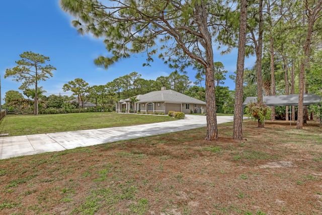17271 N 88th Rd Road N, The Acreage, FL 33470