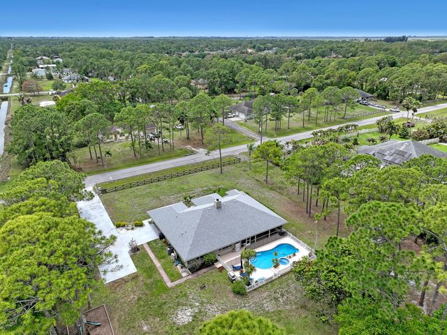 17271 N 88th Rd Road N, The Acreage, FL 33470