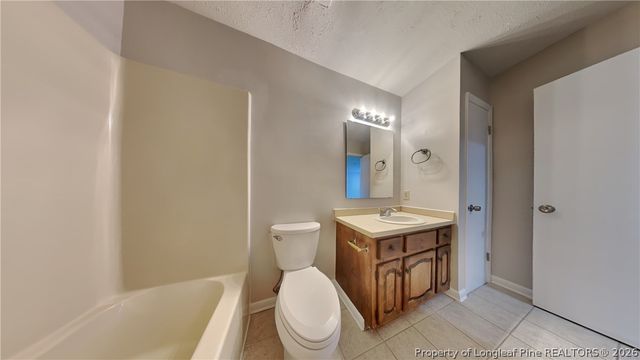 933 Creek Side Run, Fayetteville, NC 28303