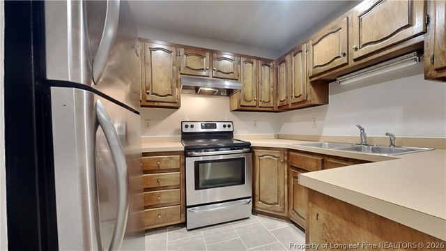 933 Creek Side Run, Fayetteville, NC 28303