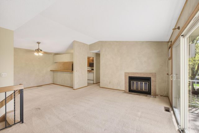 8773 Jasmine Lane, Eden Prairie, MN 55344