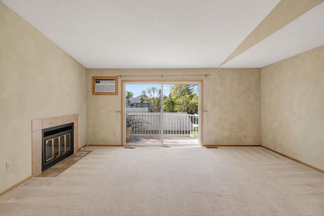 8773 Jasmine Lane, Eden Prairie, MN 55344