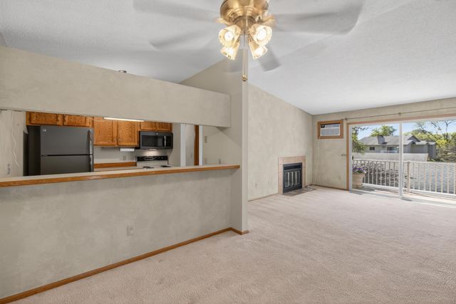 8773 Jasmine Lane, Eden Prairie, MN 55344