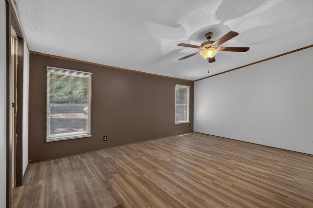 623 Barn Road, Bonneau, SC 29431