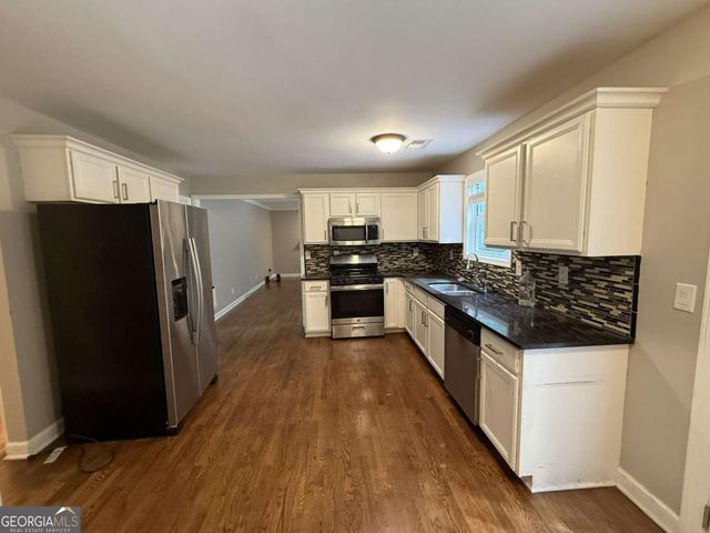 944 Crossing Rock Drive, Lawrenceville, GA 30043