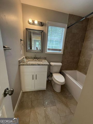 944 Crossing Rock Drive, Lawrenceville, GA 30043