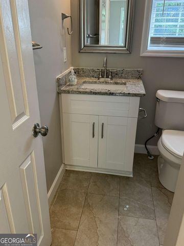 944 Crossing Rock Drive, Lawrenceville, GA 30043