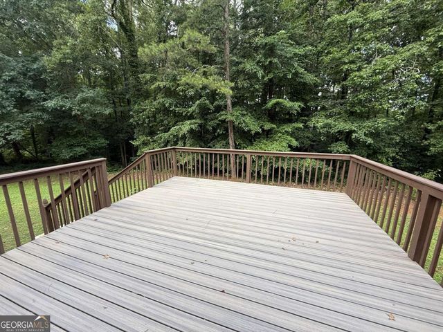 944 Crossing Rock Drive, Lawrenceville, GA 30043