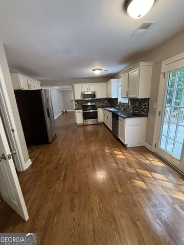 944 Crossing Rock Drive, Lawrenceville, GA 30043