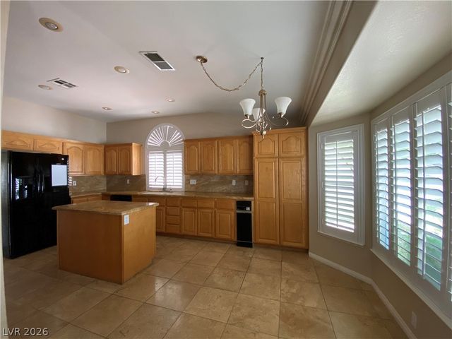 7816 Waterfalls Avenue, Las Vegas, NV 89128
