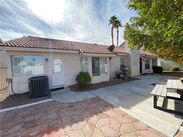 7816 Waterfalls Avenue, Las Vegas, NV 89128