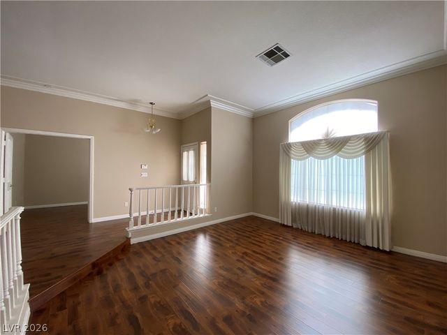 7816 Waterfalls Avenue, Las Vegas, NV 89128