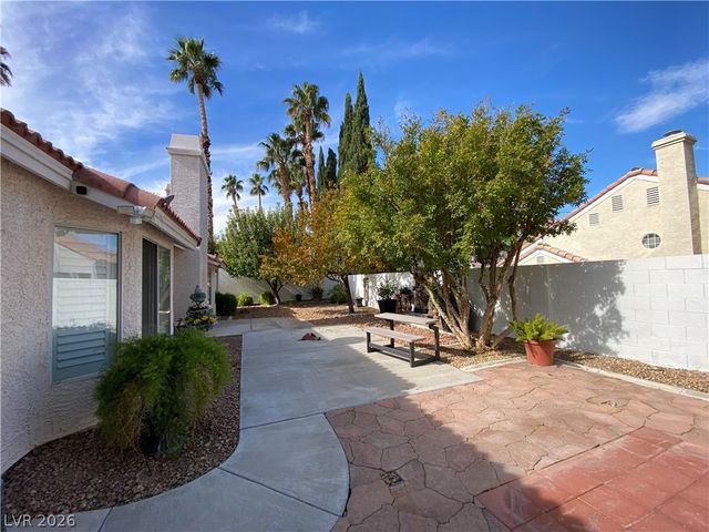 7816 Waterfalls Avenue, Las Vegas, NV 89128