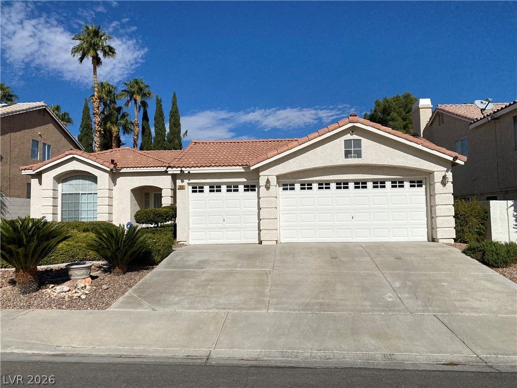 7816 Waterfalls Avenue, Las Vegas, NV 89128