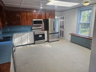 10 North Lake Street, Litchfield, CT 06759