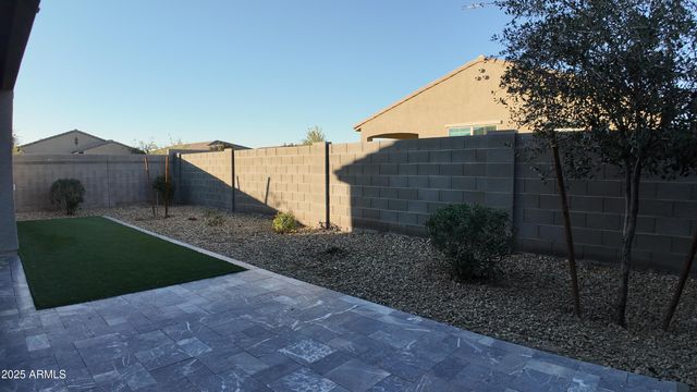 11046 W LEVI Drive, Tolleson, AZ 85353