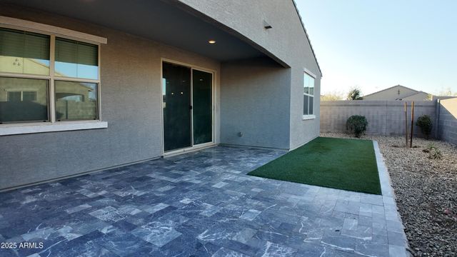 11046 W LEVI Drive, Tolleson, AZ 85353